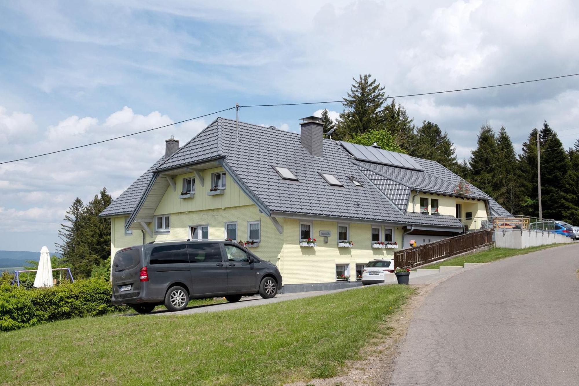 Baeuerleshuette Apartment Breitnau Bagian luar foto